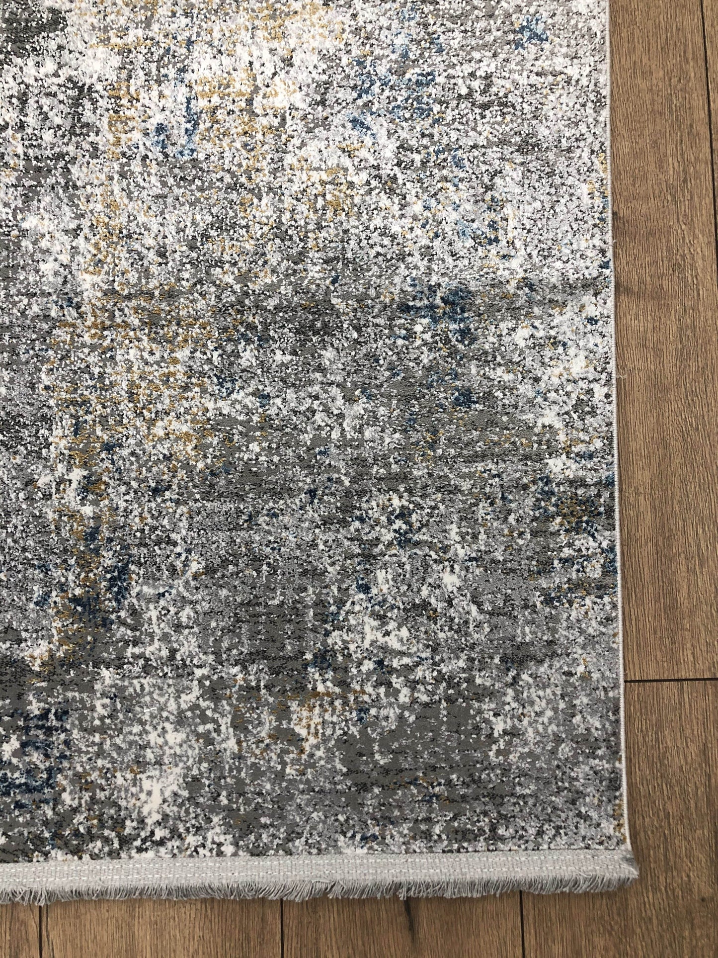 Dakota Decorative Rug - 5' X 8