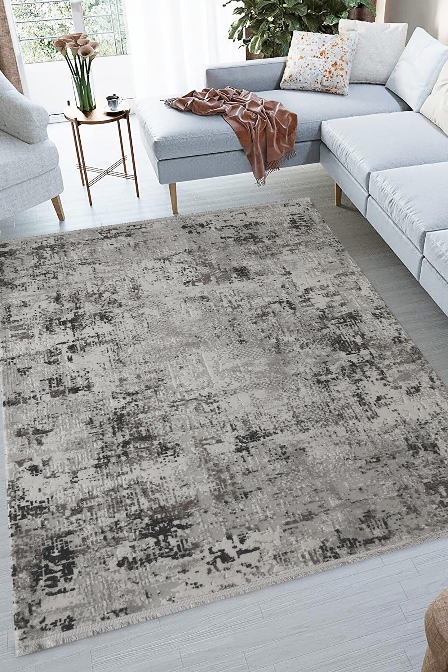 Evita Decorative Rug - 7' X 10'