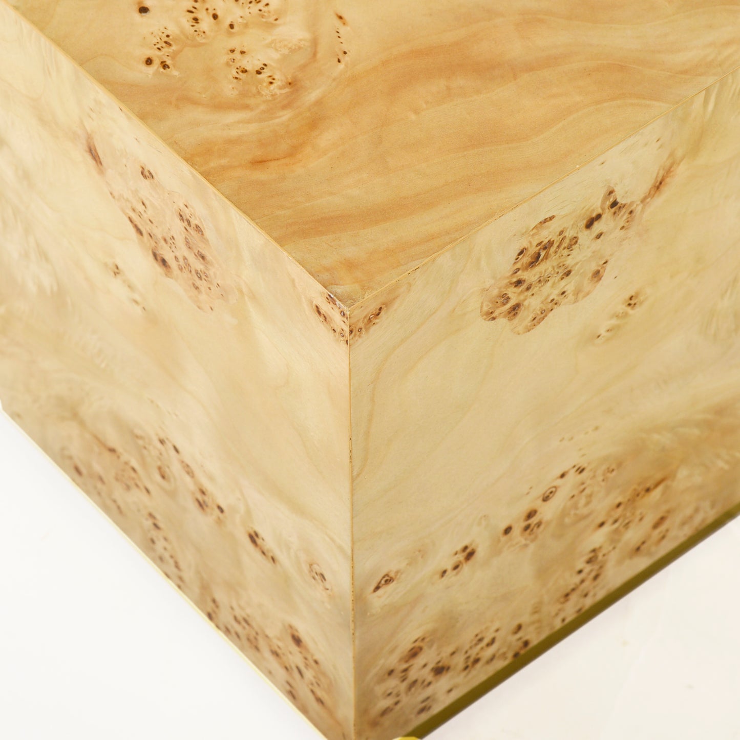 1462-40 - Anaheim Coffee Table - Natural Burl Finish