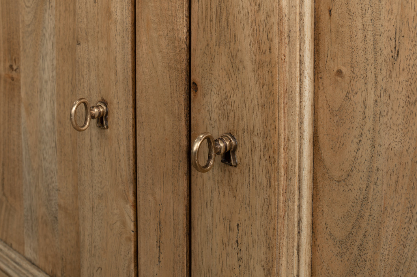 CAFE AU LAIT BUFFET  DRIFTWOOD FINISH