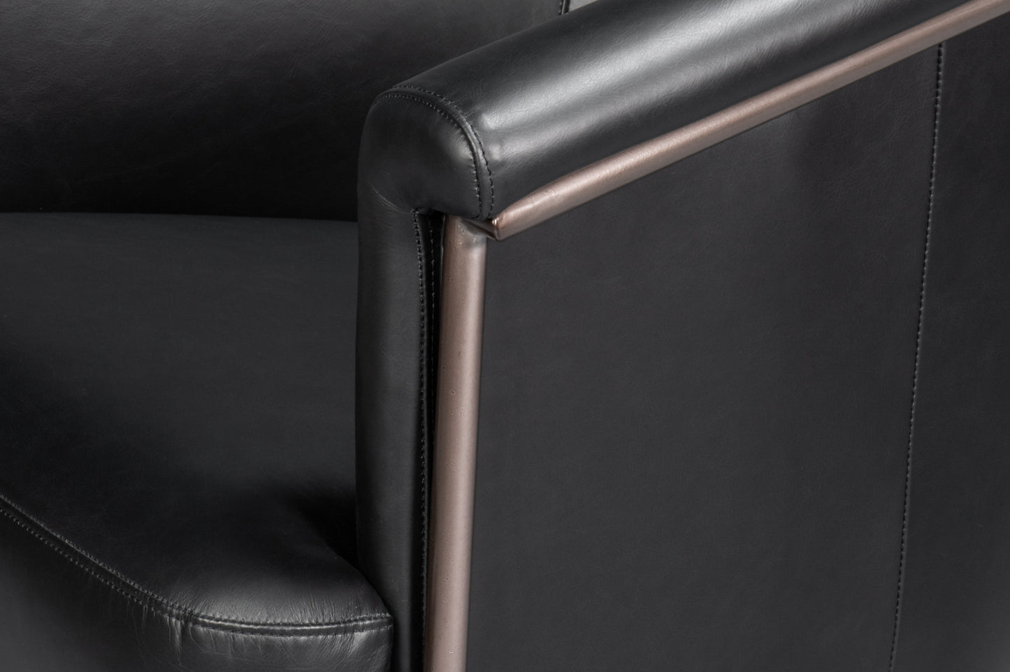 Nagel Distilled Leather Chair Onyx Black
