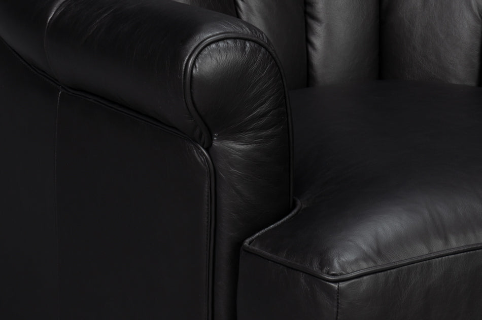 Scoth Swivel Chair In Distilled Leather Black