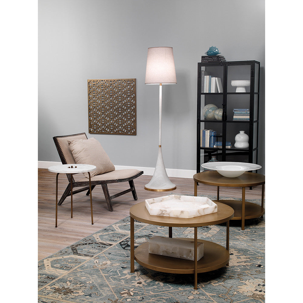 Antonia Tray, Large