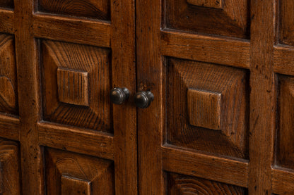 Alkazar Cabinet