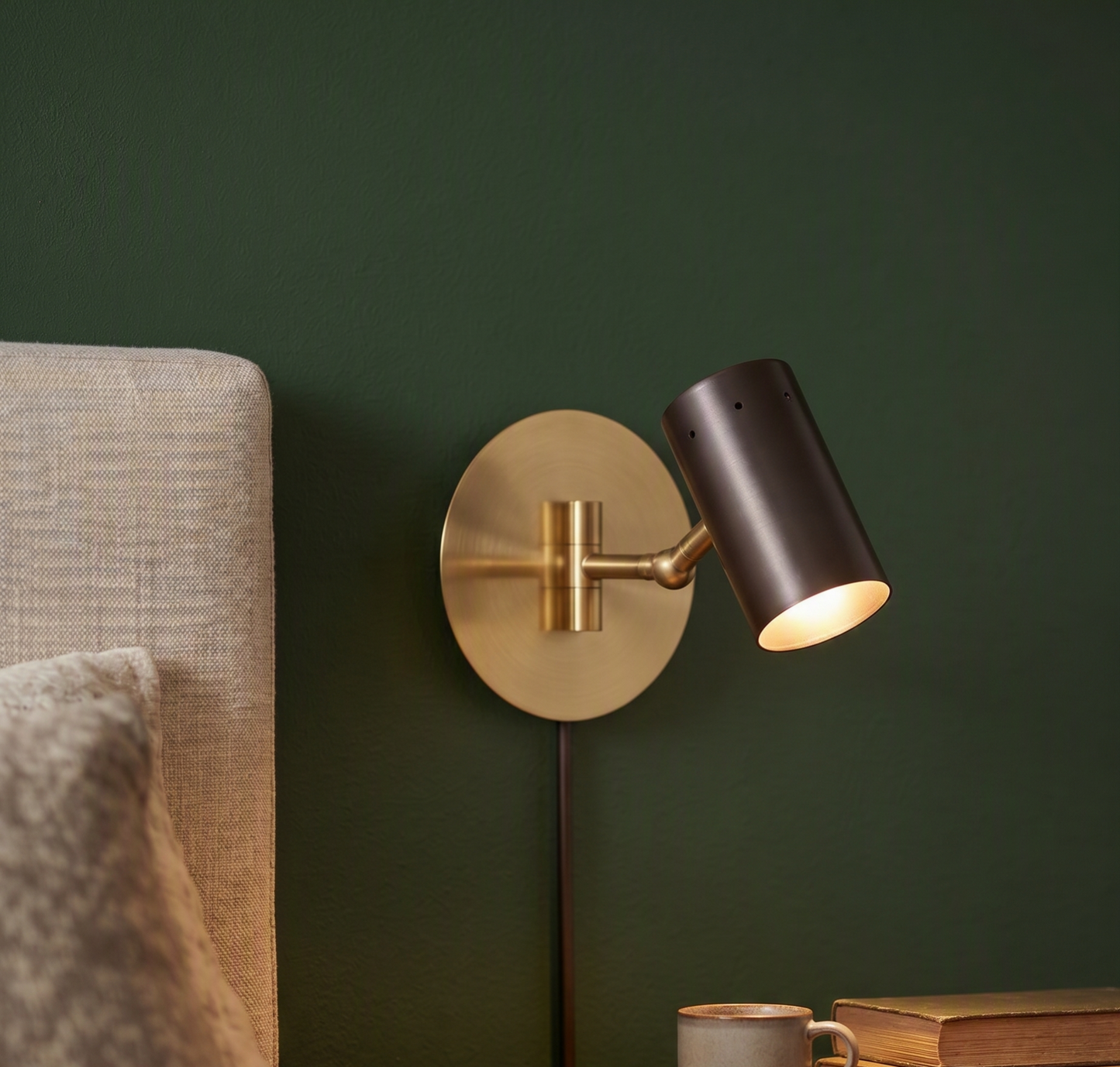 Milano Articulating Wall Sconce in Oil Rubbed Bronze