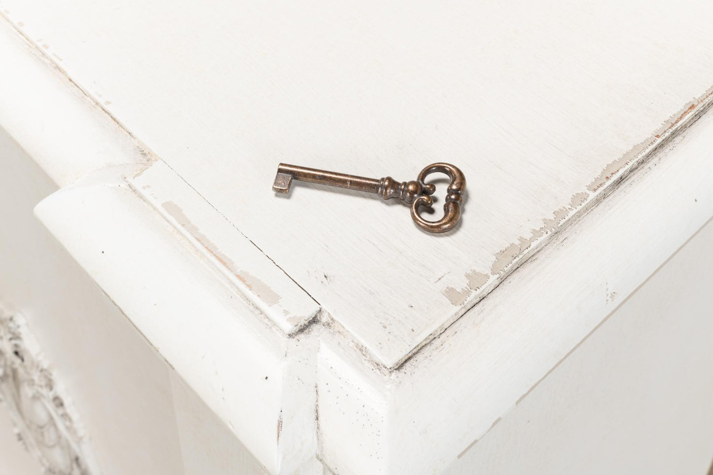 Crested Wall Cabinet,White/White Finish