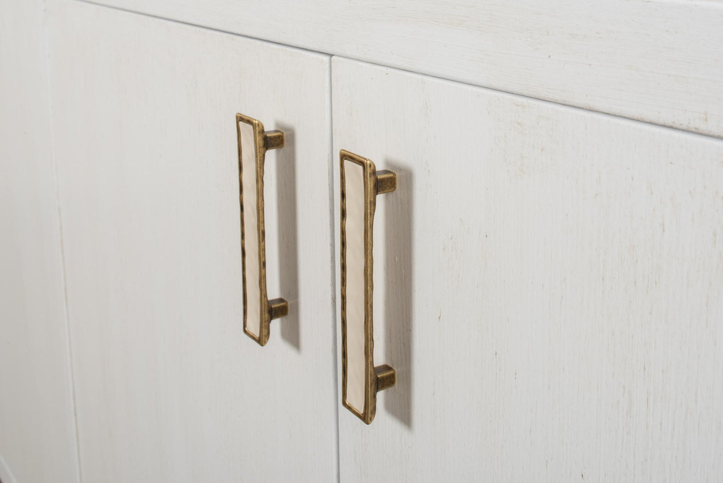 Blanco 4 Door Buffet, Cortina White