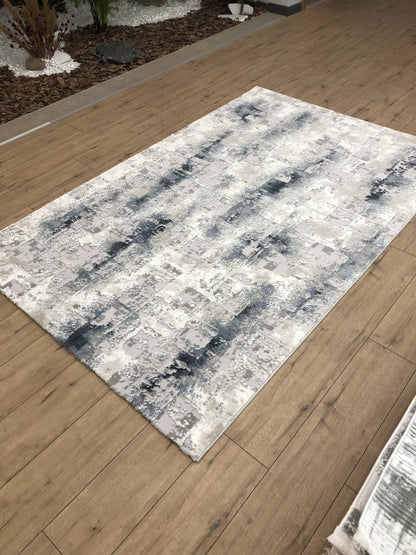 Enya Decorative Rug - 5' x 8