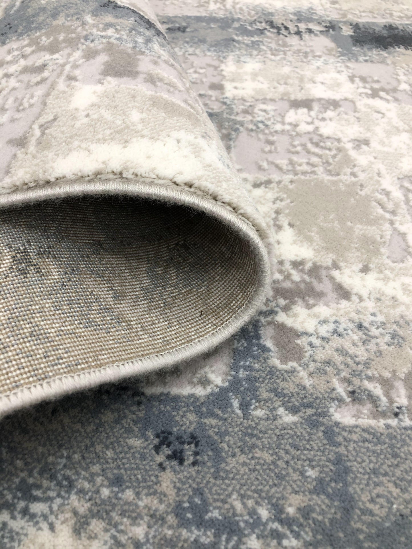 Enya Decorative Rug - 5' x 8