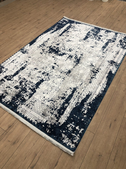 Juliet Decorative Rug - 7' x 10'