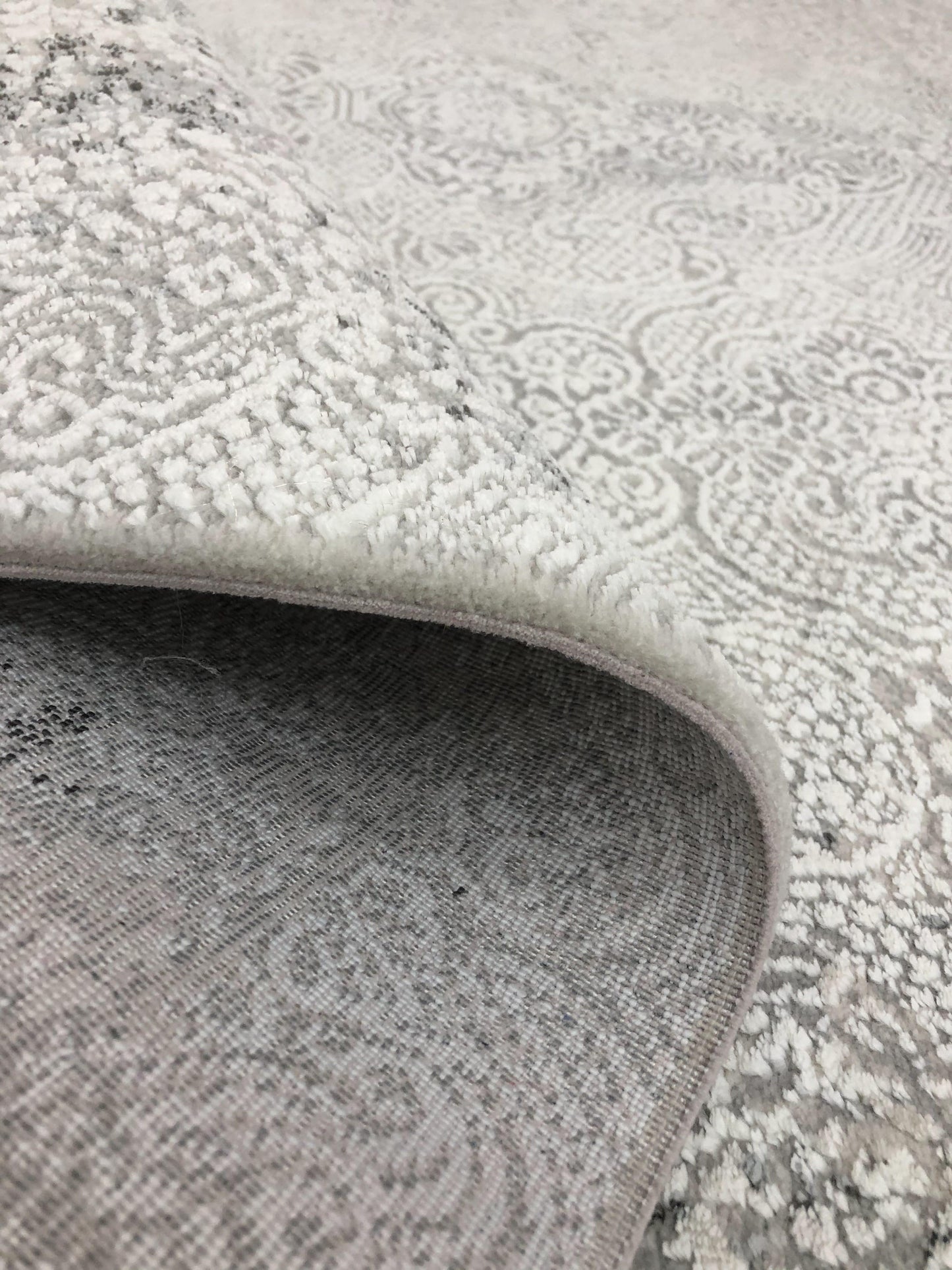 Joya Decorative Rug - 5' x 8