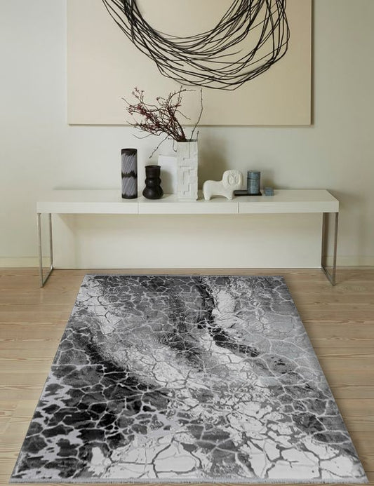 Mirabella Decorative  Rug - 7' x 10'