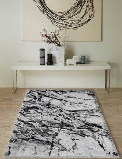 Magda Decorative Rug - 7' x 10'