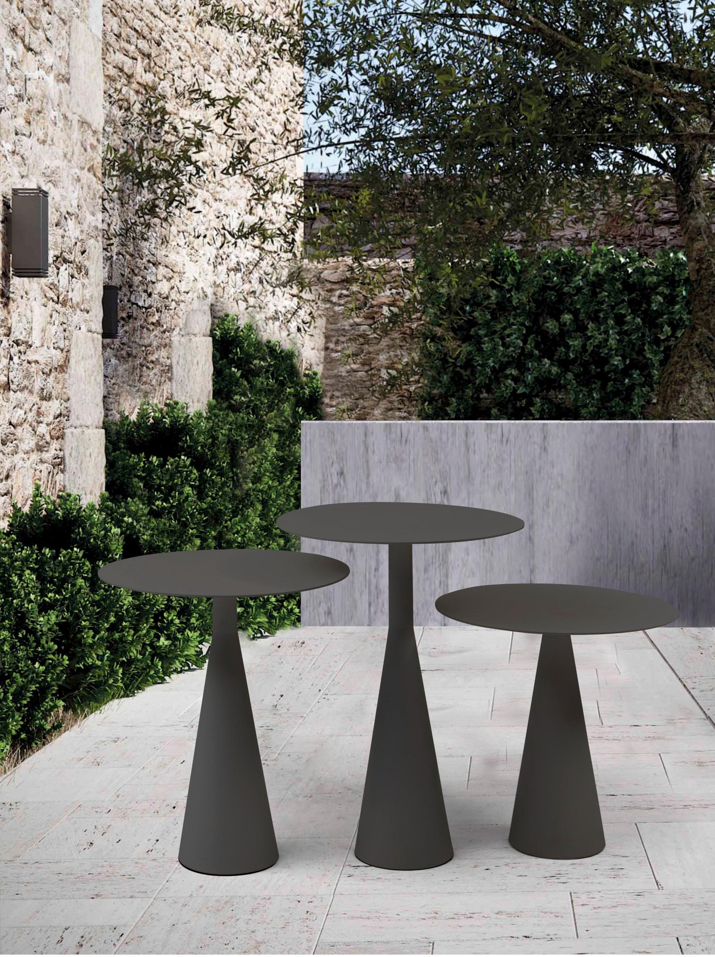 Ireland Outdoor Medium Side Table
