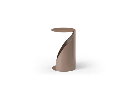 Willie Small Side Table, Gold