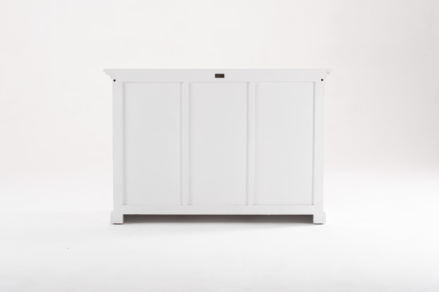 Buffet with 6 Baskets