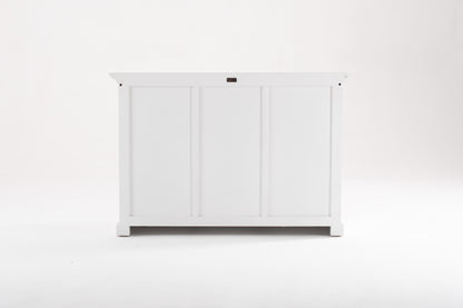 Buffet with 6 Baskets