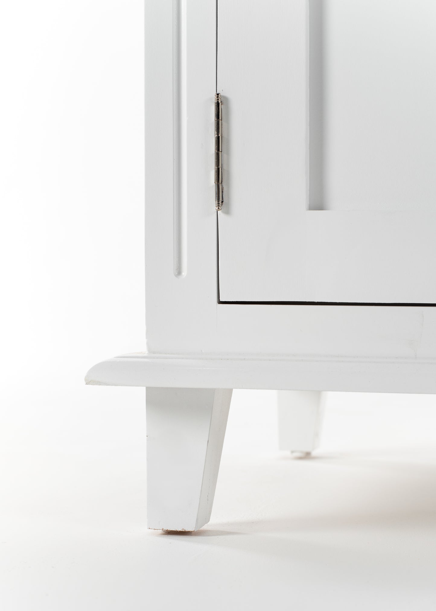 Buffet with 4 Doors 3 Drawers