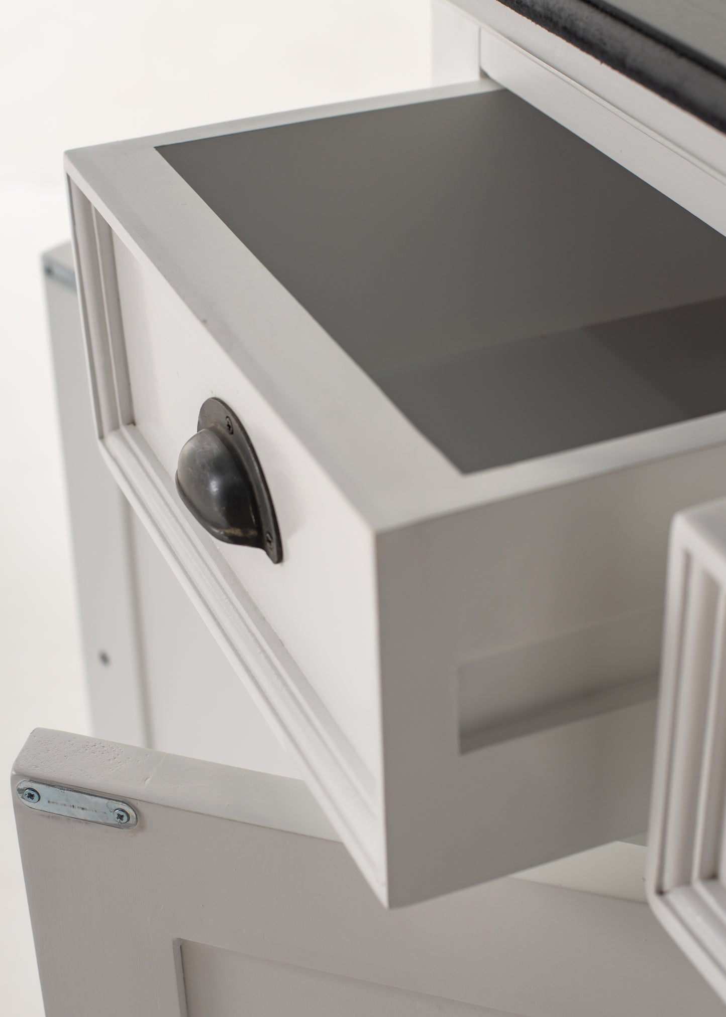 Buffet with 4 Doors 3 Drawers