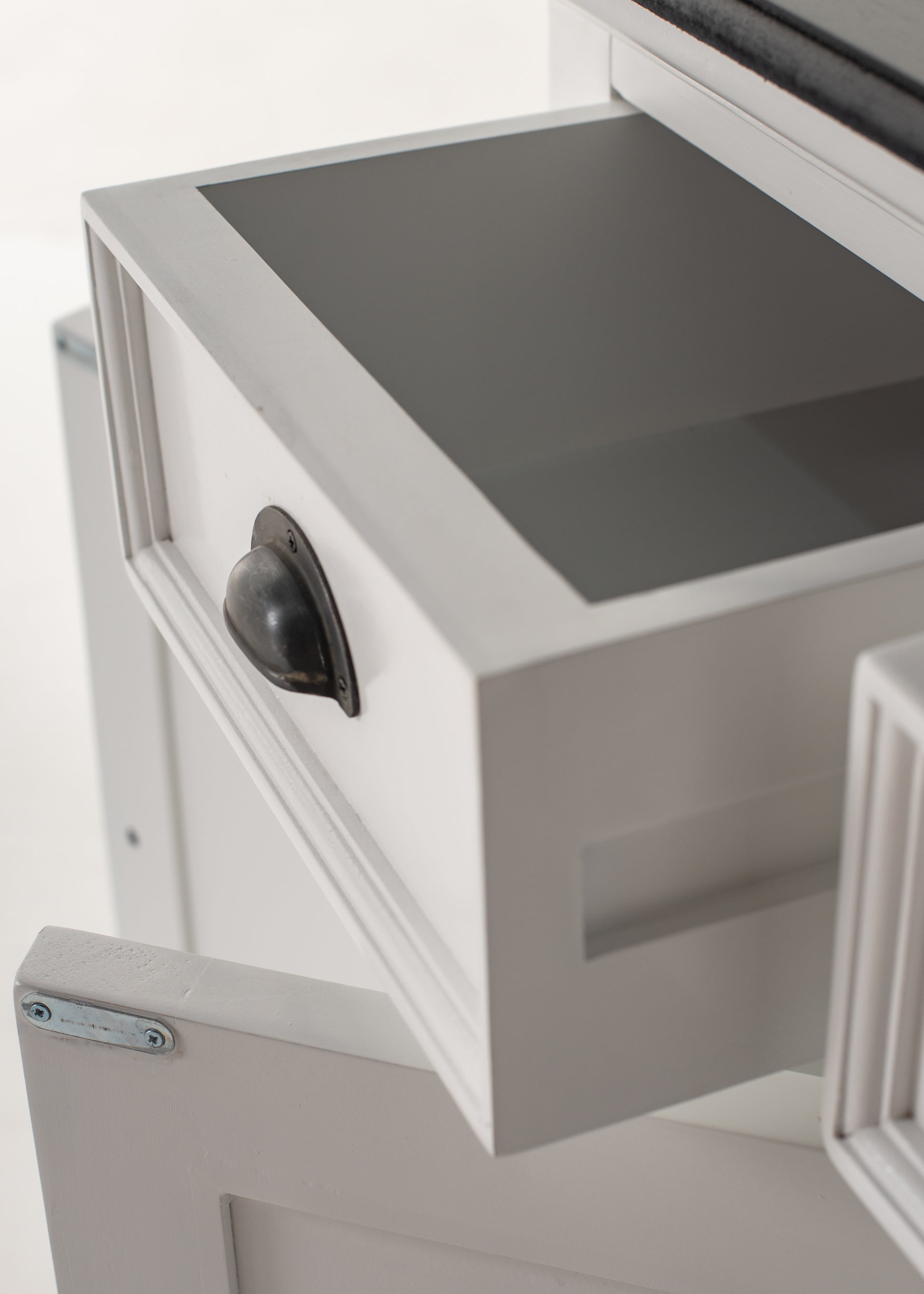 Buffet with 4 Doors 3 Drawers