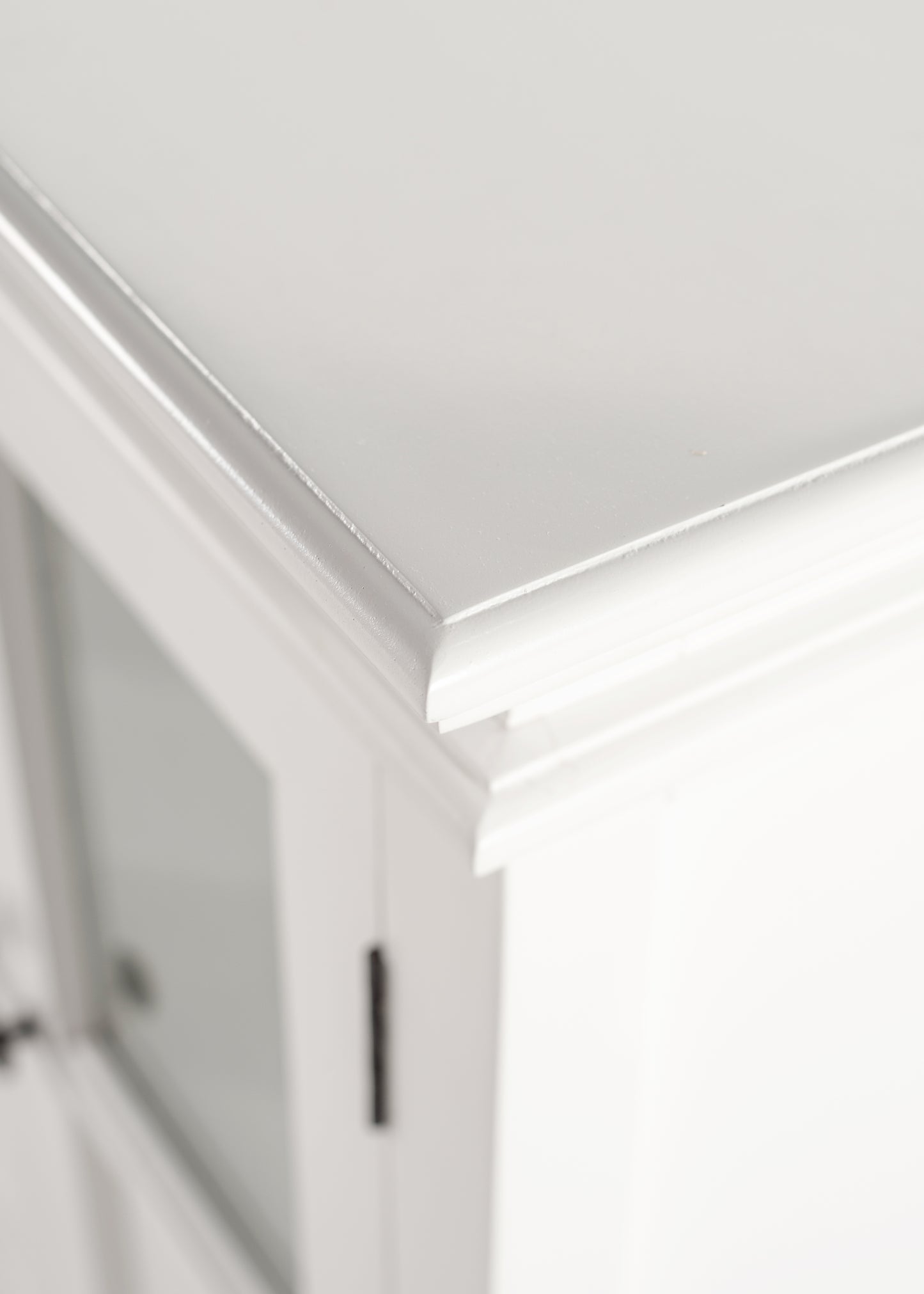 Buffet with 6 Glass Doors