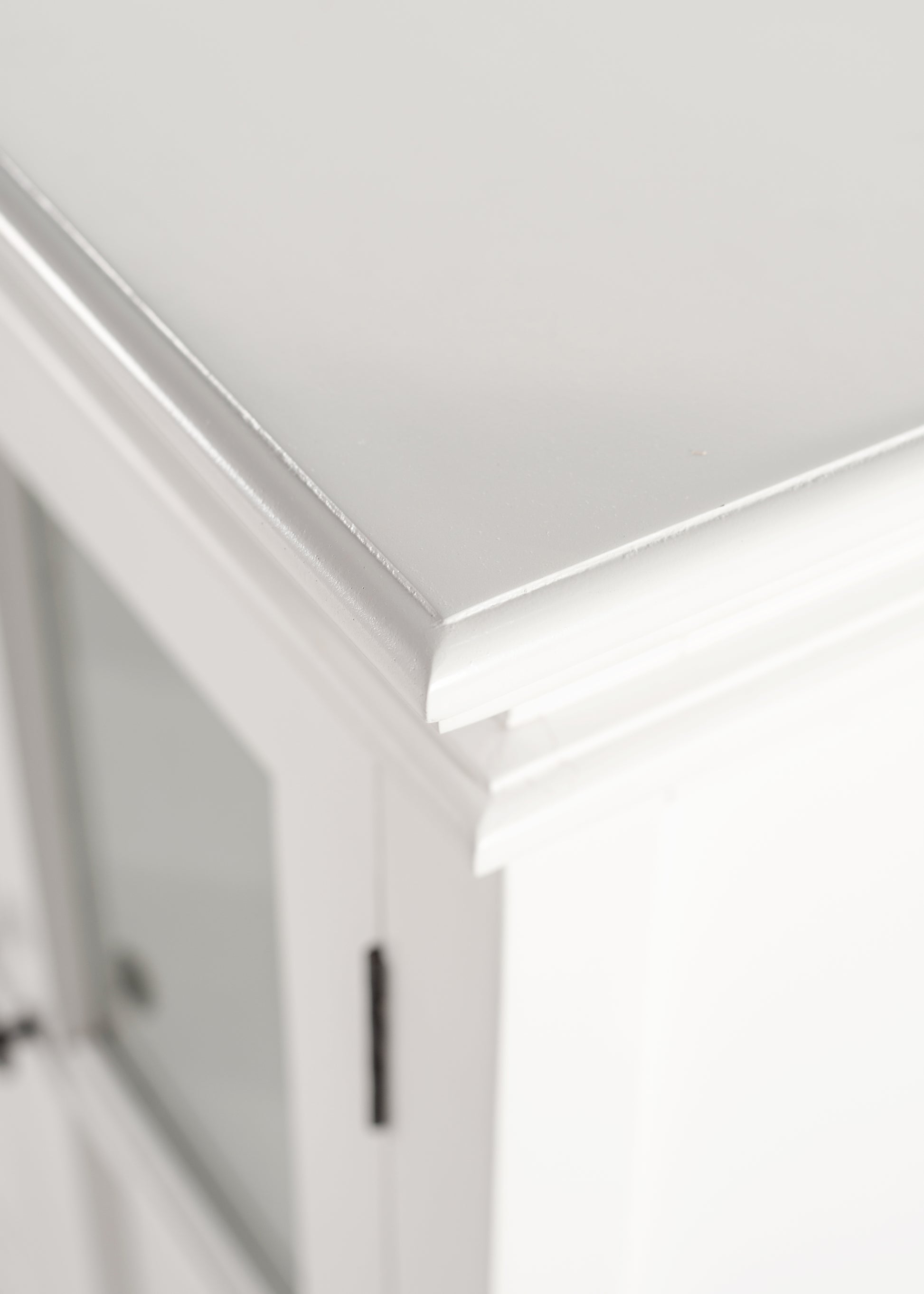 Buffet with 6 Glass Doors