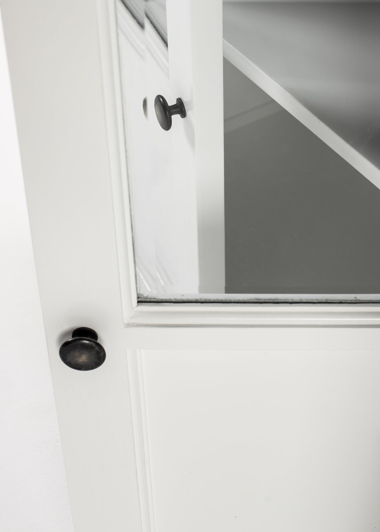 Buffet with 4 Glass Doors