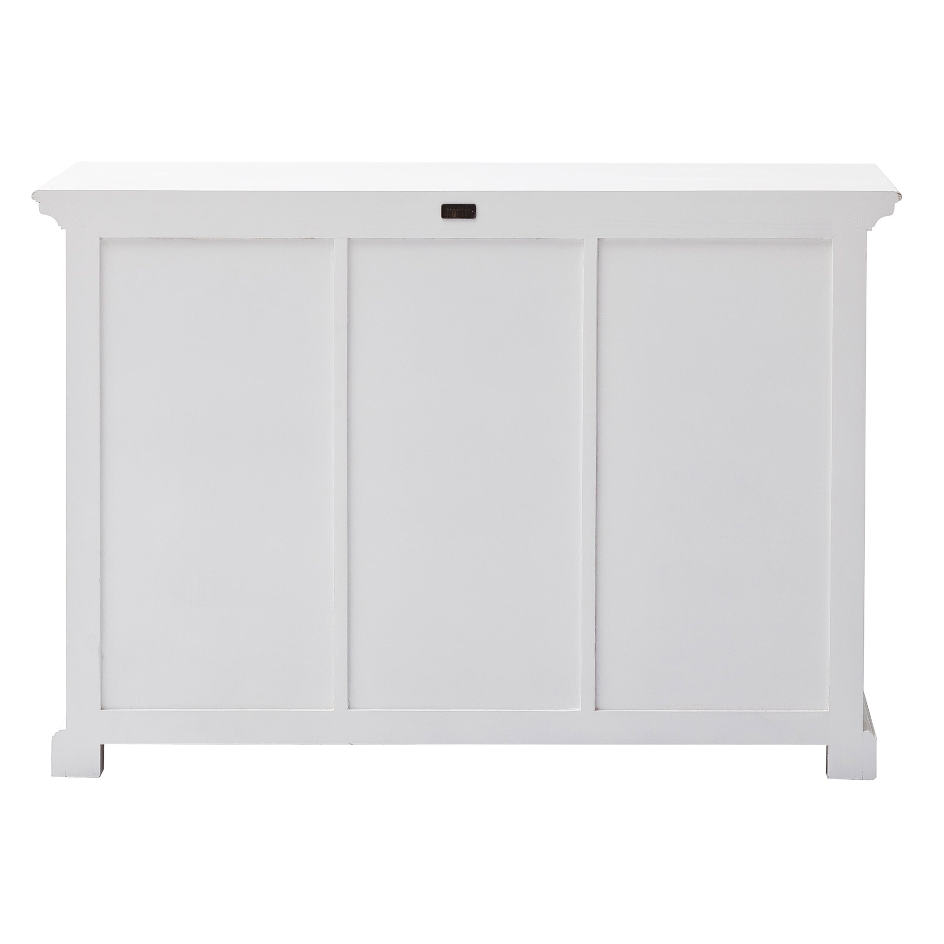 Buffet with 6 Baskets