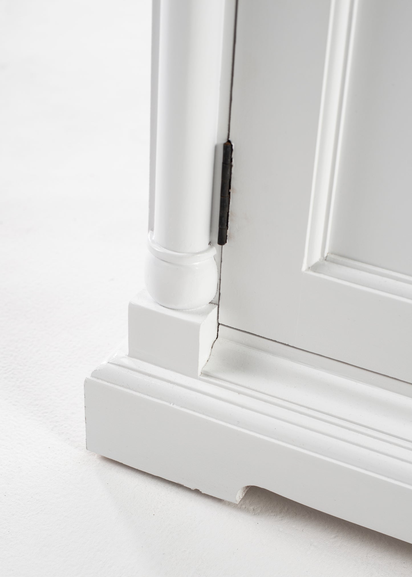 Single-Bay Hutch Unit