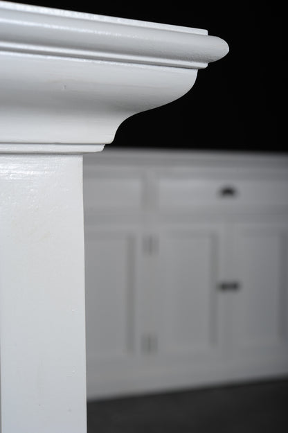 Buffet with 4 Baskets