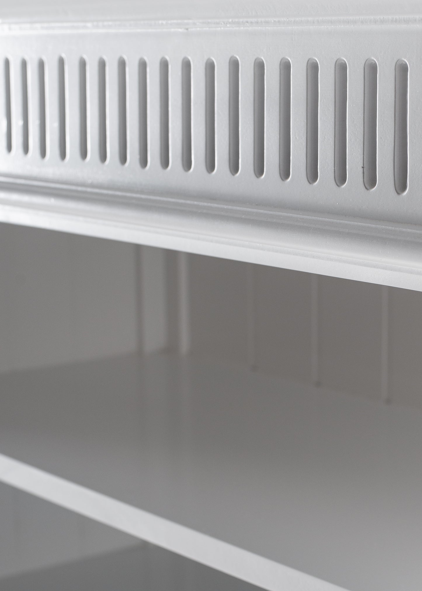 Single-Bay Hutch Unit