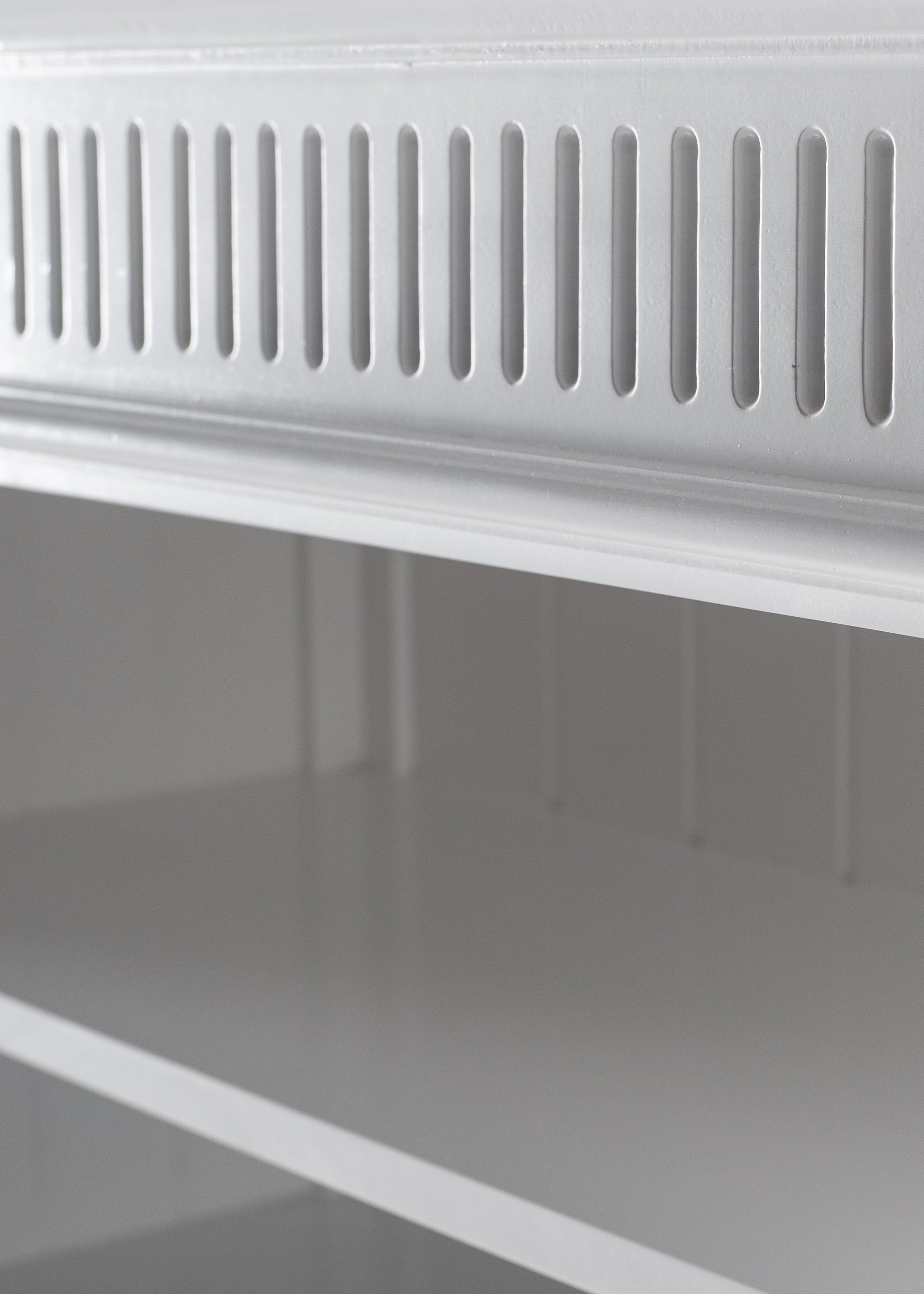 Single-Bay Hutch Unit