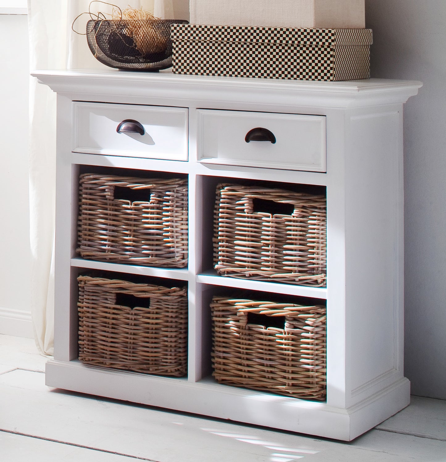 Medium Buffet with Basket Set