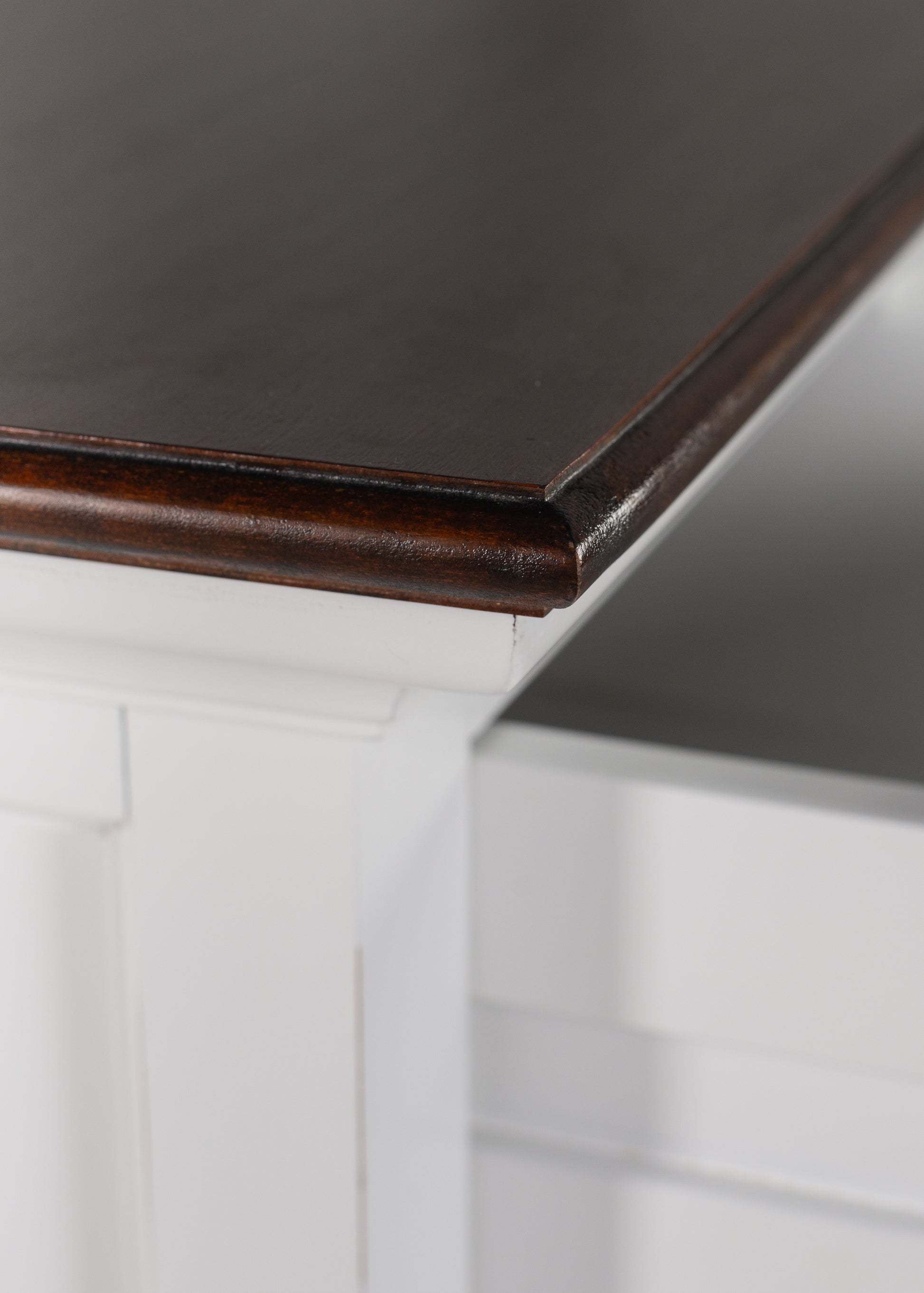 Buffet with 4 Doors 3 Drawers