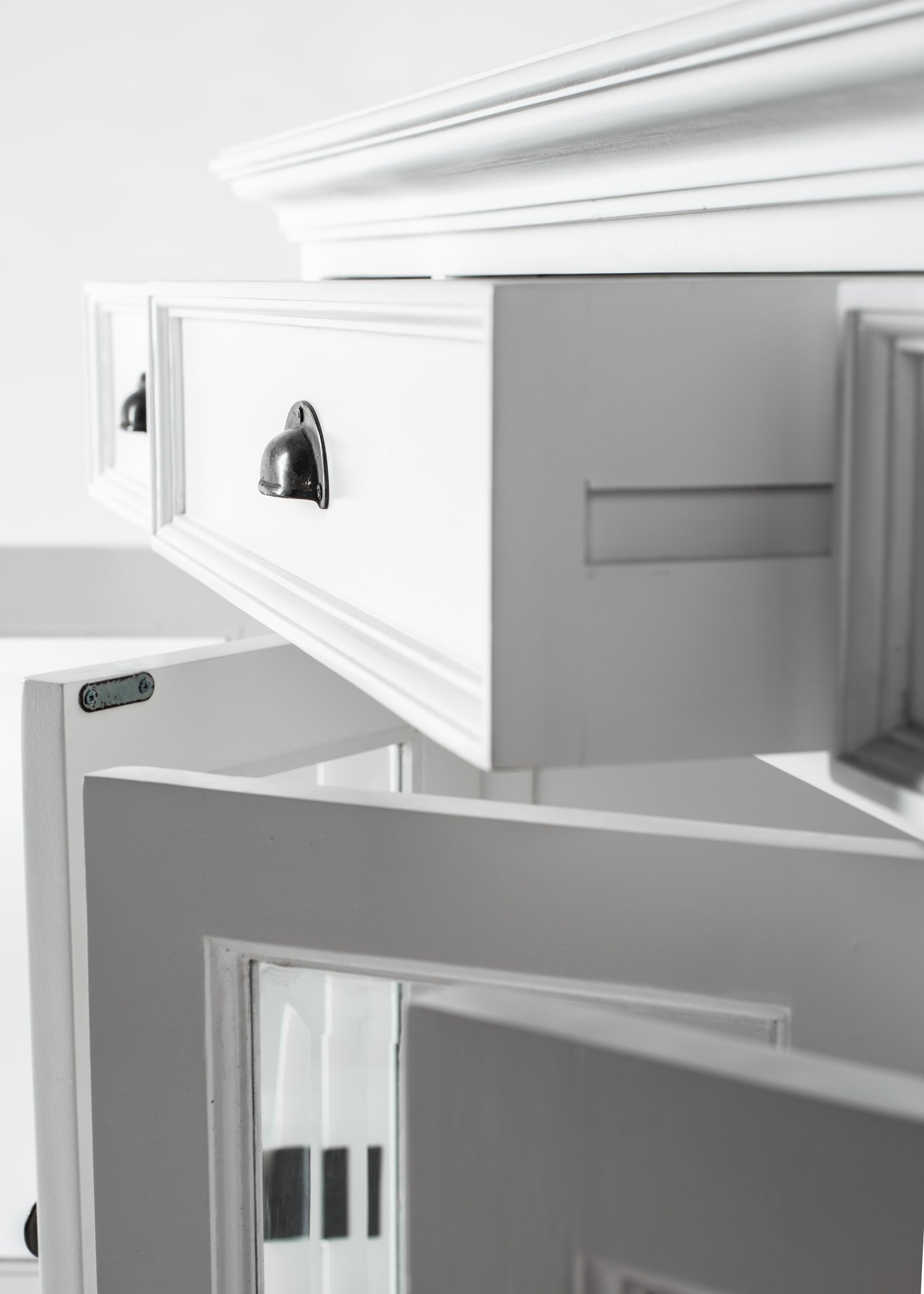 Buffet with 4 Glass Doors 3 Drawers