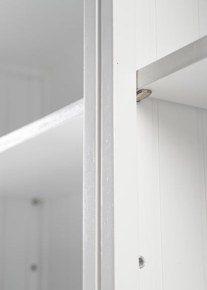 Triple-Bay Hutch Unit