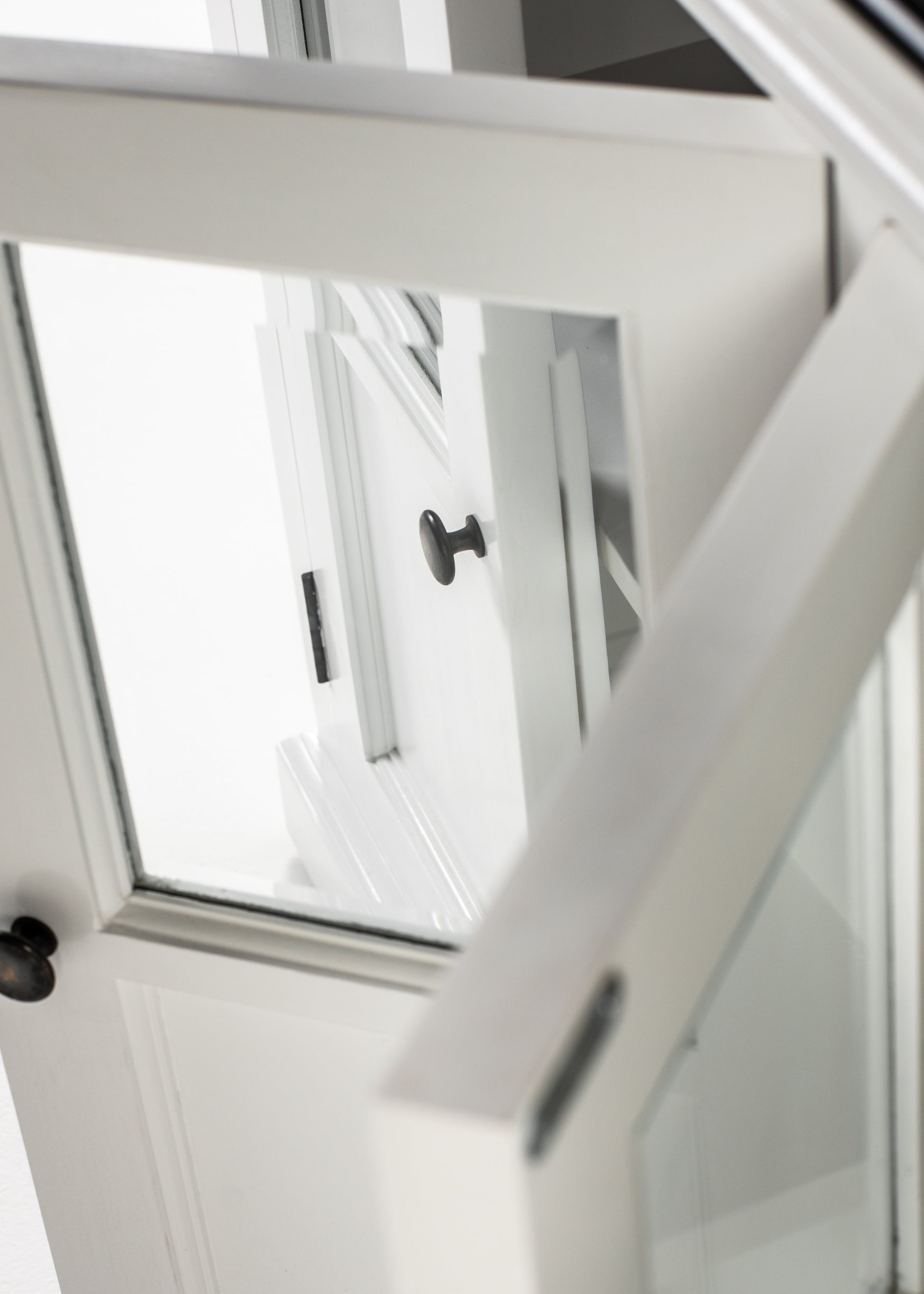 Buffet with 4 Glass Doors