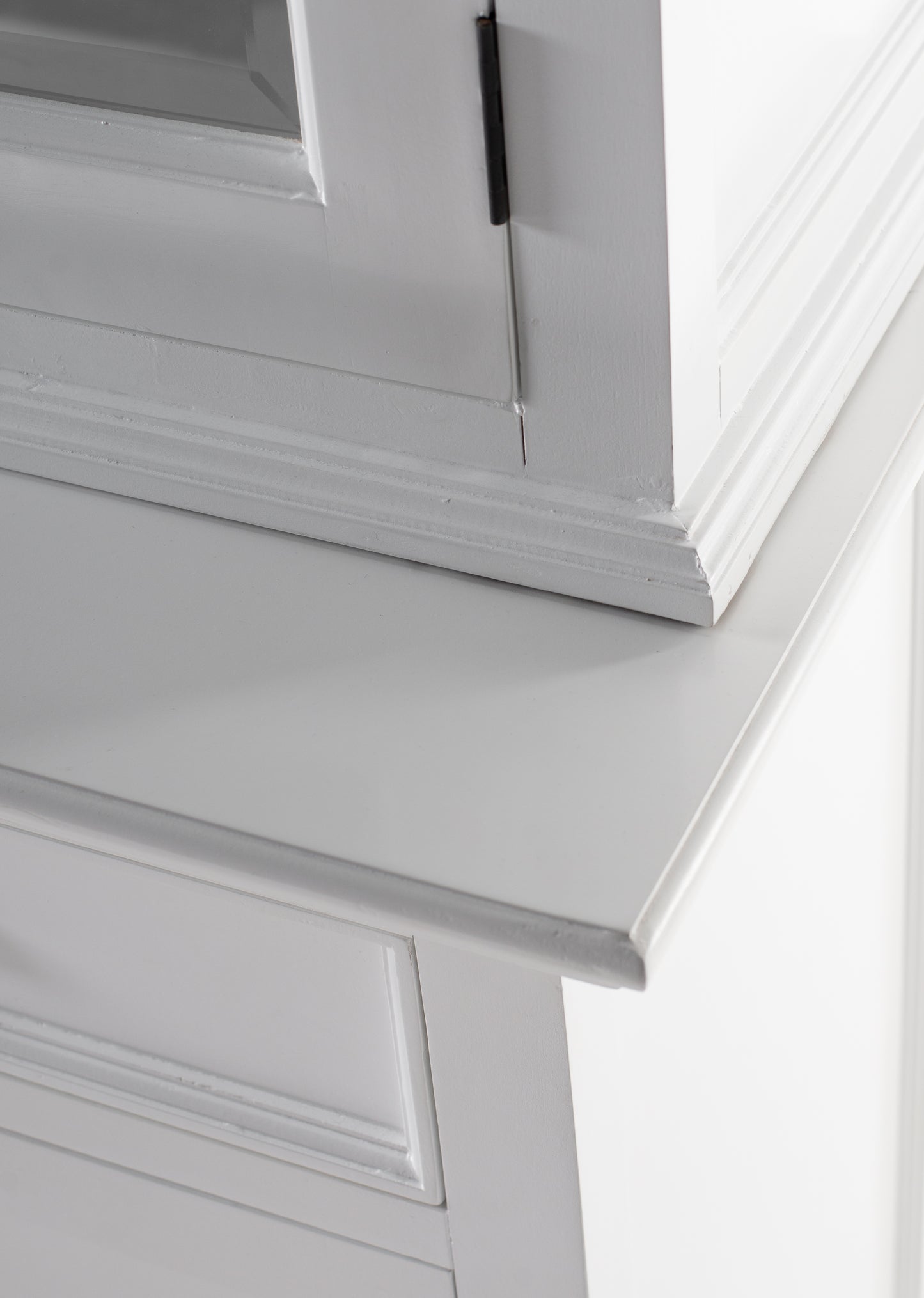 Buffet Hutch Unit with 4 Glass Doors