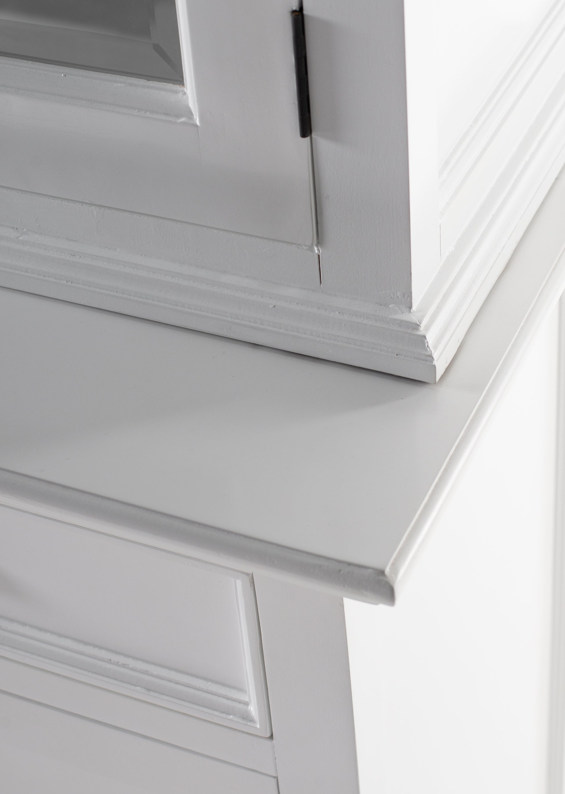 Buffet Hutch Unit with 4 Glass Doors