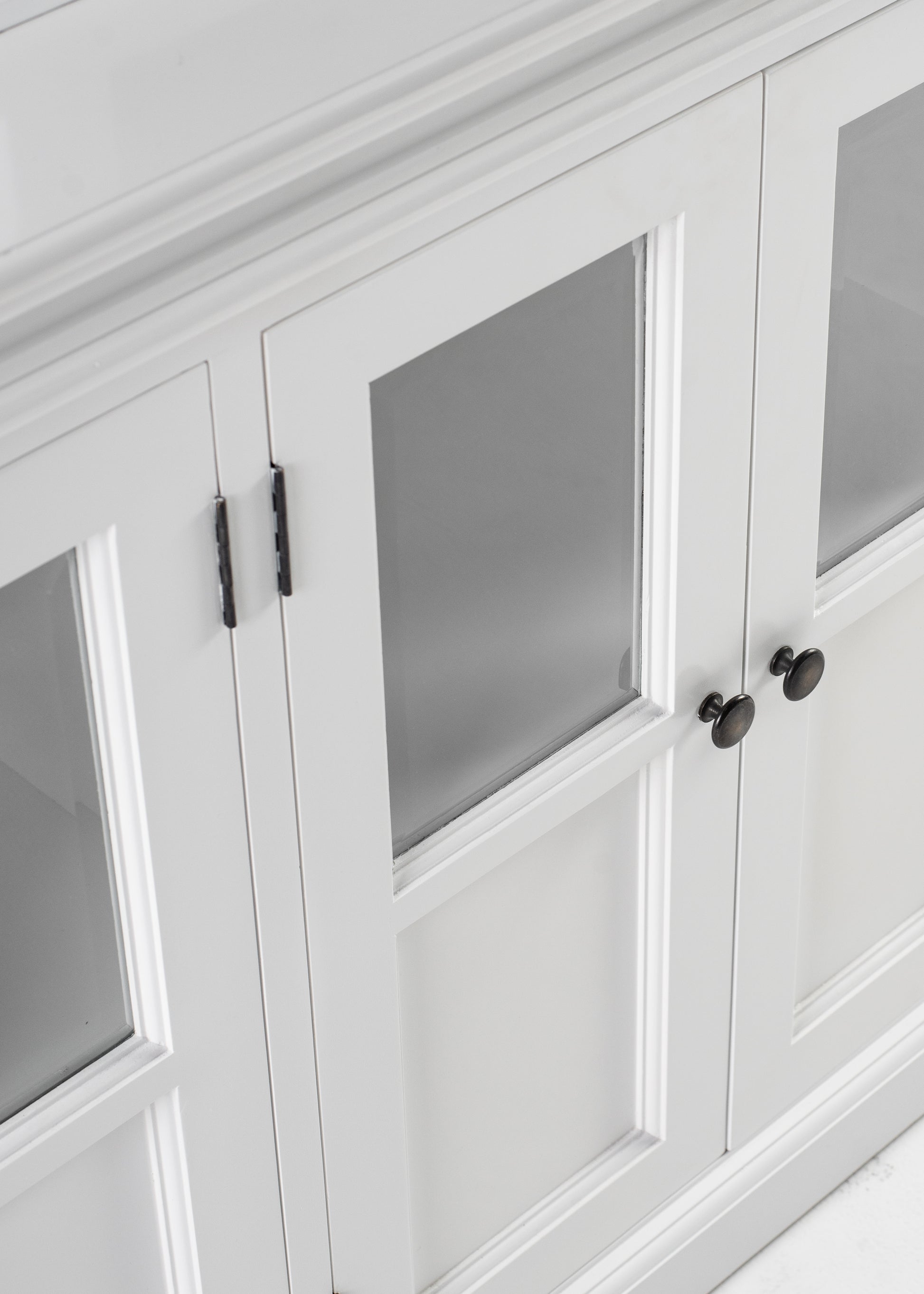 Hutch Unit with 6 Glass Doors