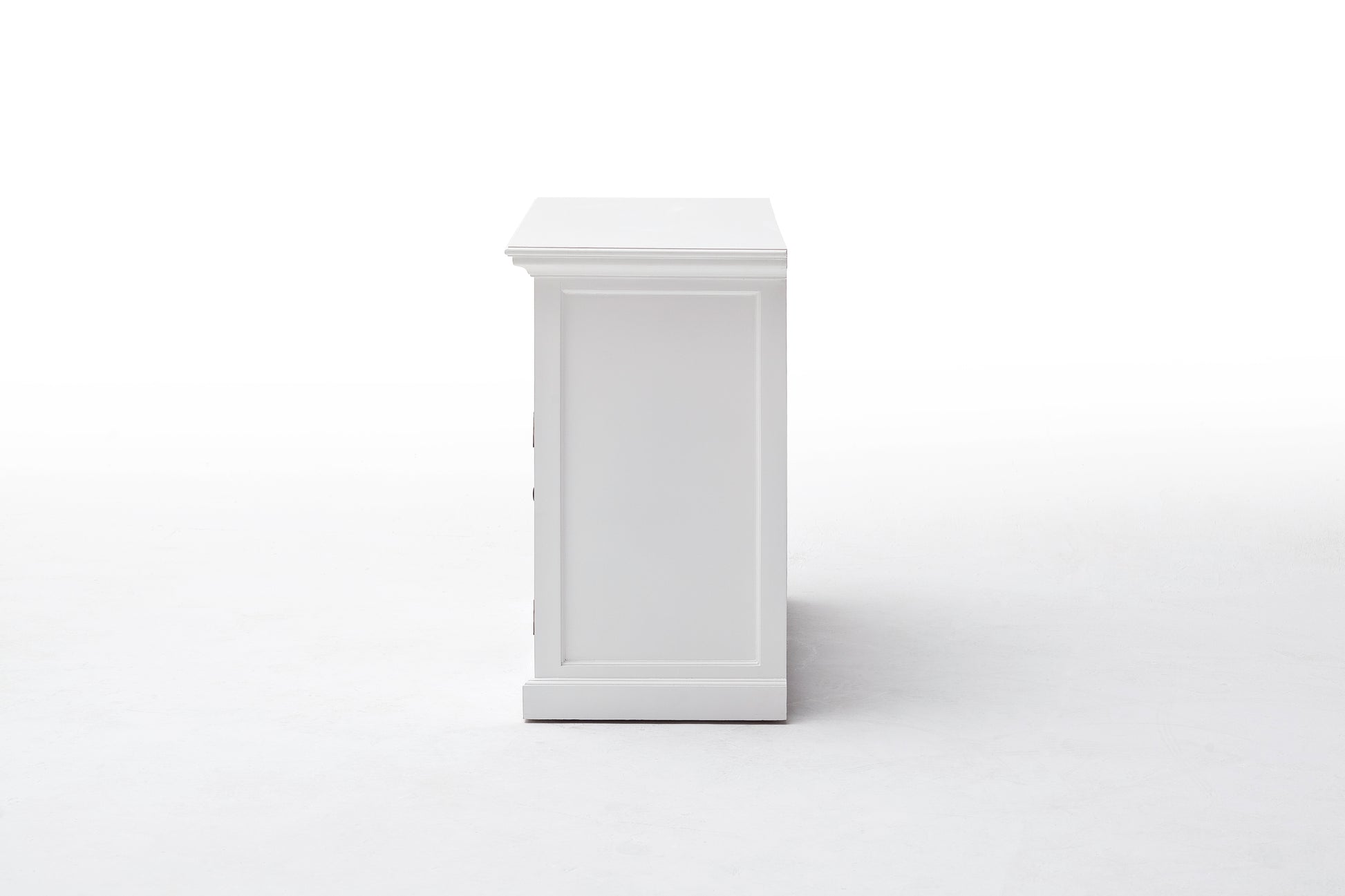 Buffet with 2 Baskets