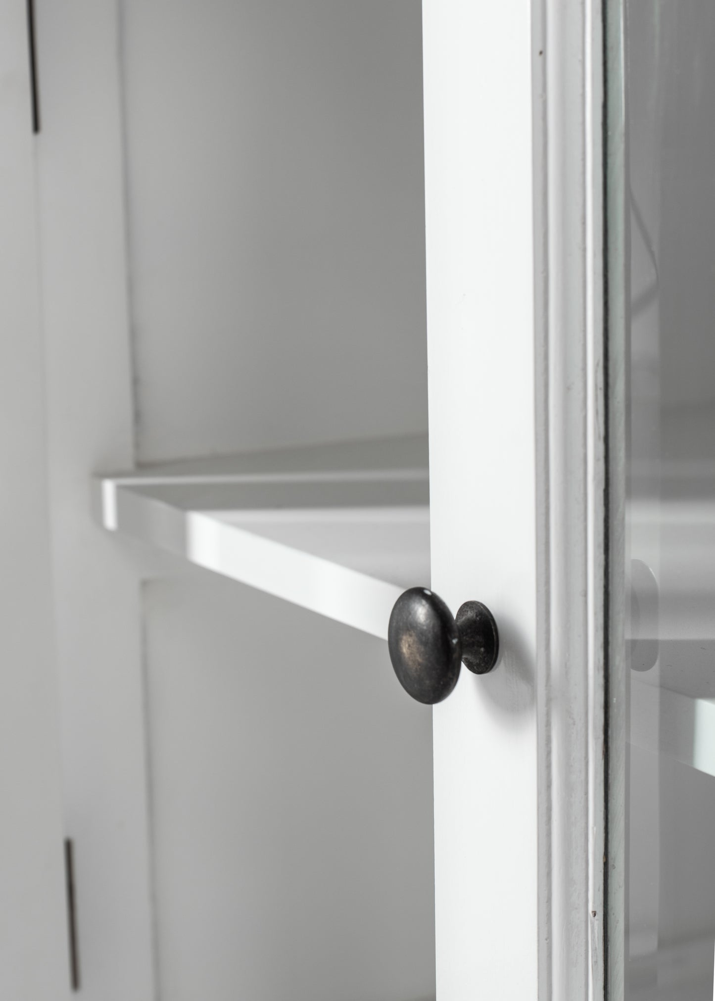 Buffet with 4 Glass Doors 3 Drawers