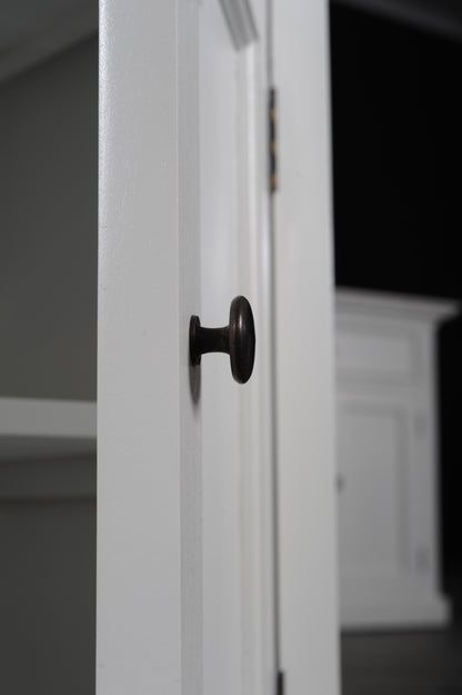 Buffet with 4 Baskets