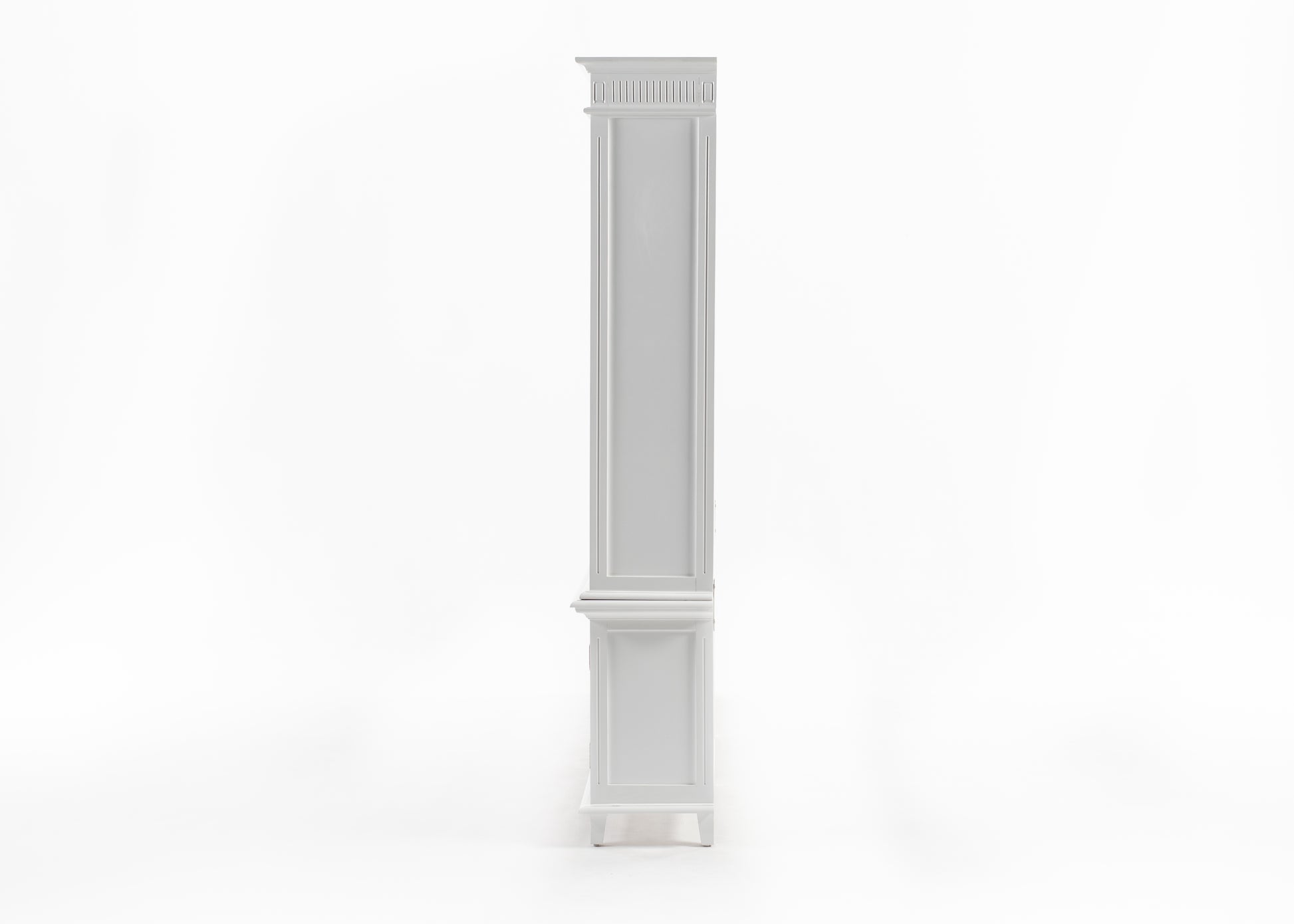 Triple-Bay Hutch Unit