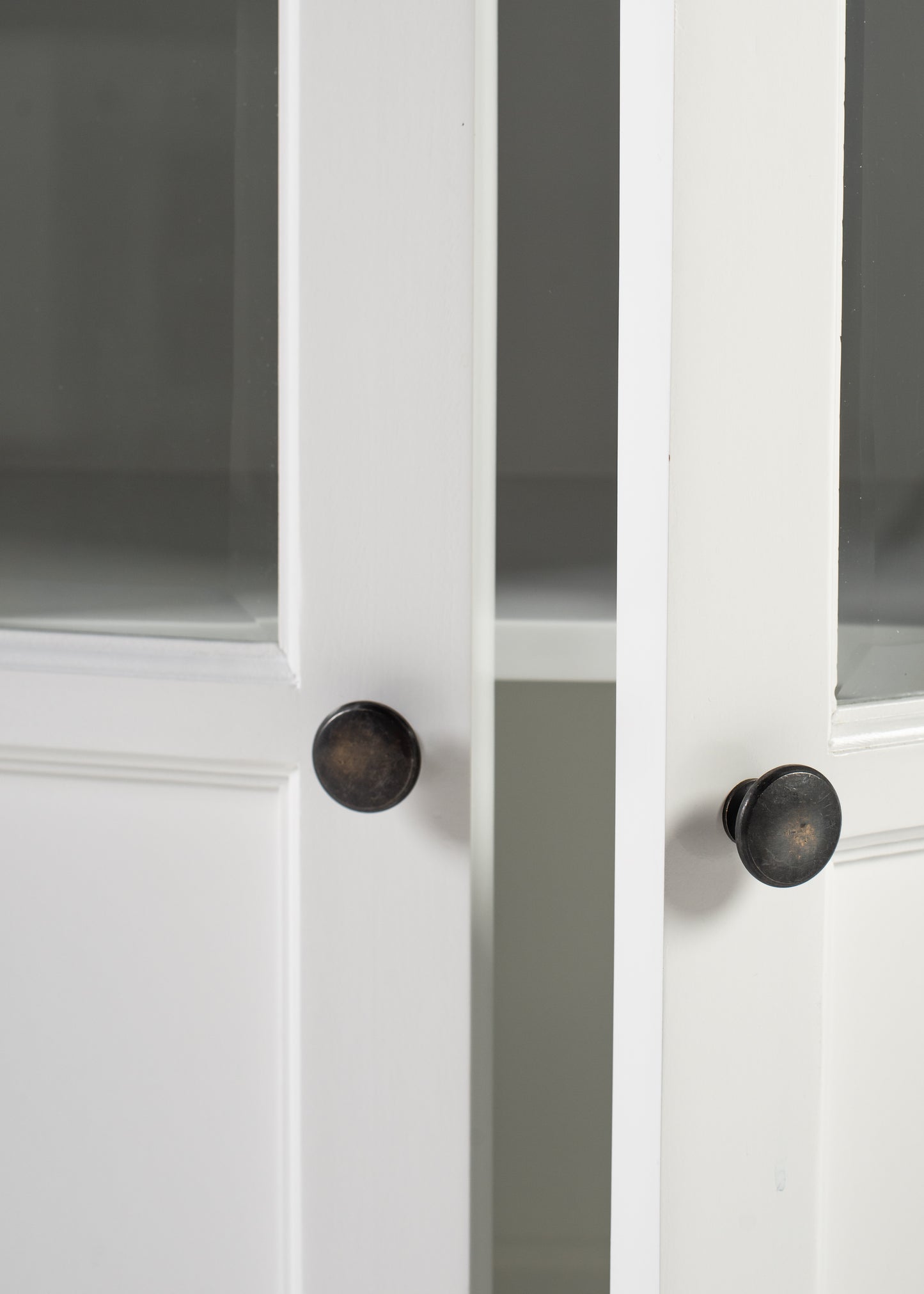 Buffet with 6 Glass Doors