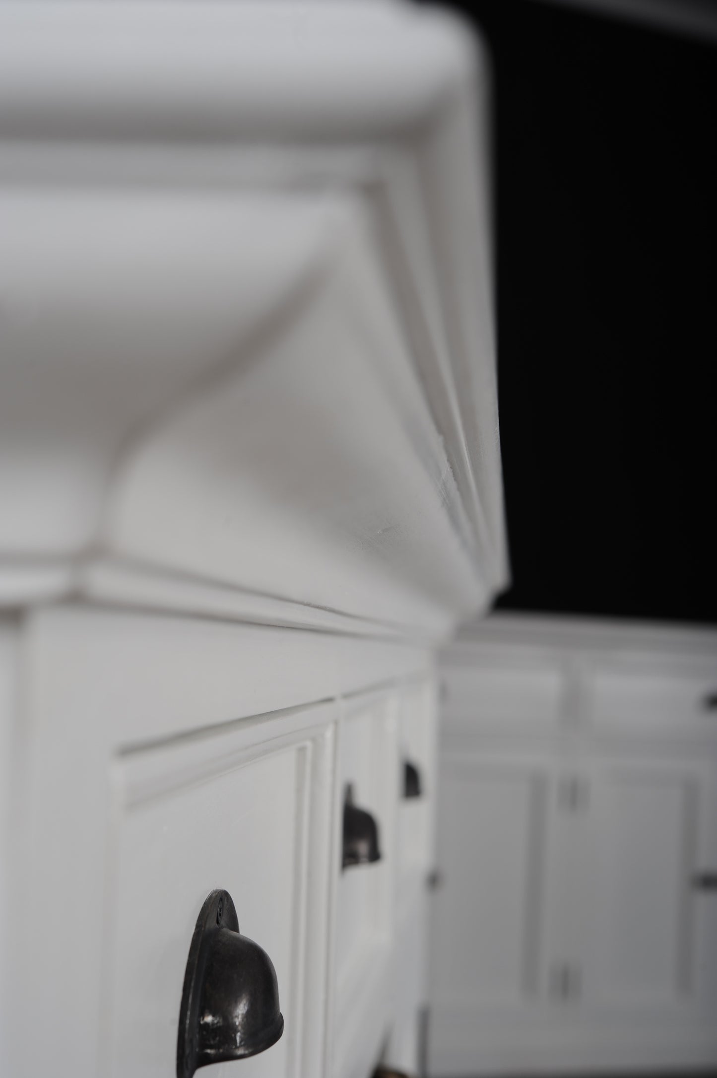 Buffet with 2 Baskets