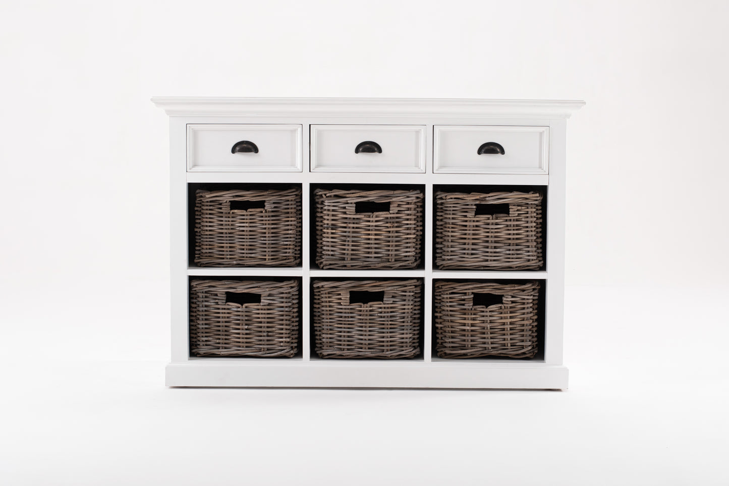 Buffet with 6 Baskets