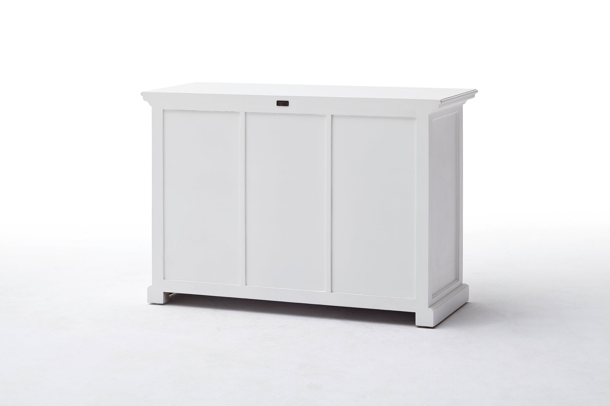 Buffet with 2 Baskets